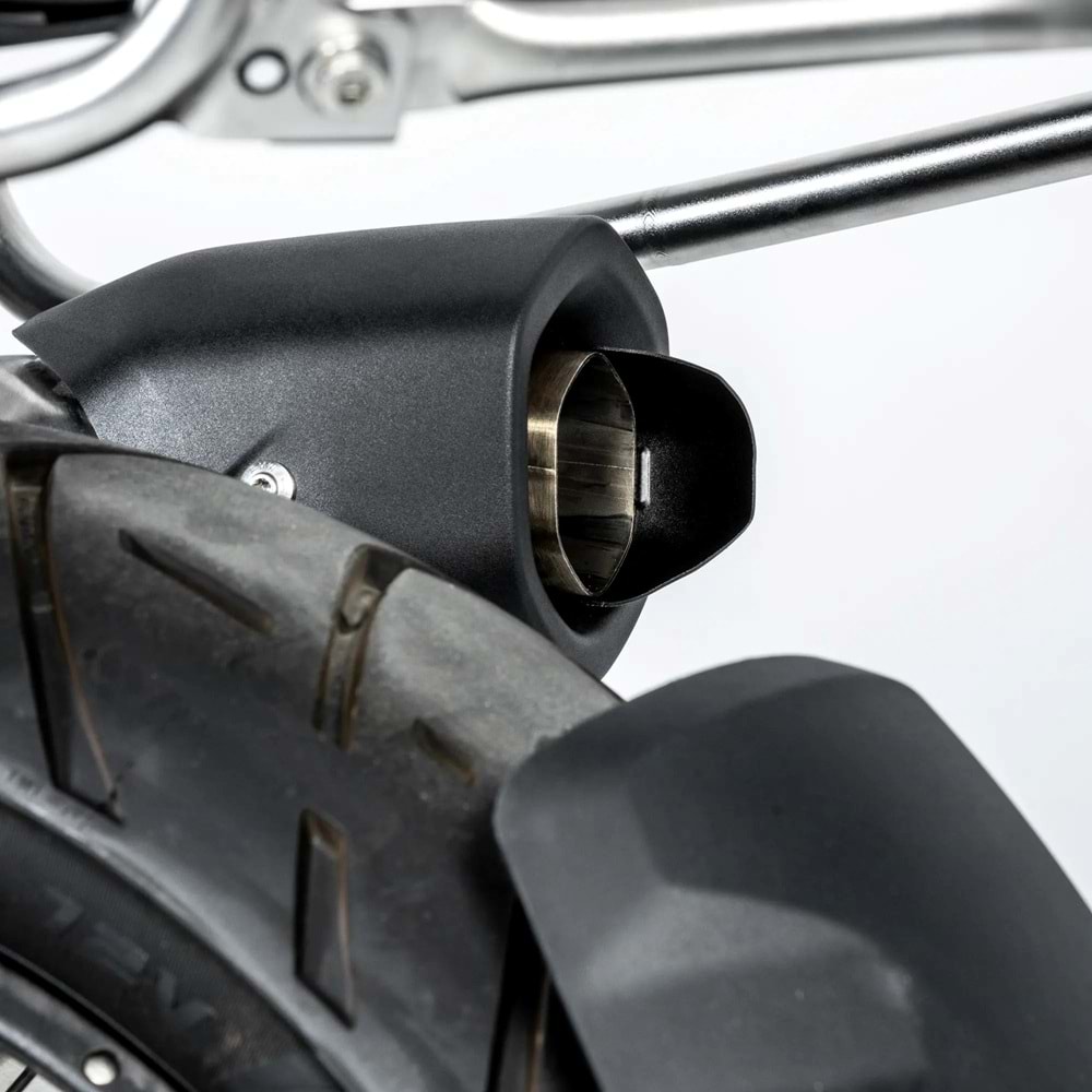 LOBOO BMW 1300 + ADV EGZOZ SAPTIRICI BAGAJ ISI KALKANI