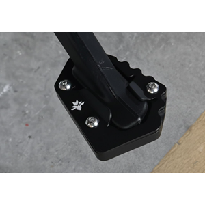 İSMOLD R 1300 GS VE ADV YAN AYAK GENİŞLETME 10MM